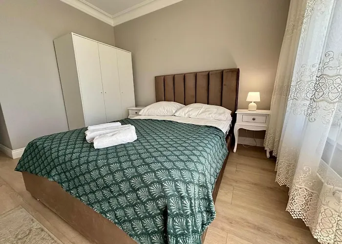 Apartament Komfortowy Z Dwoma Sypialniami I Balkonem