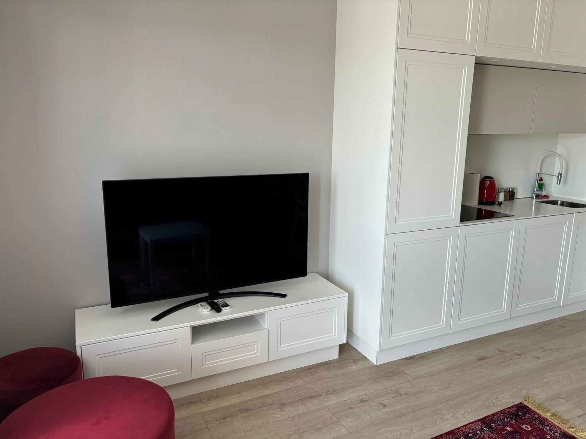 Komfortowy Z Dwoma Sypialniami I Balkonem *